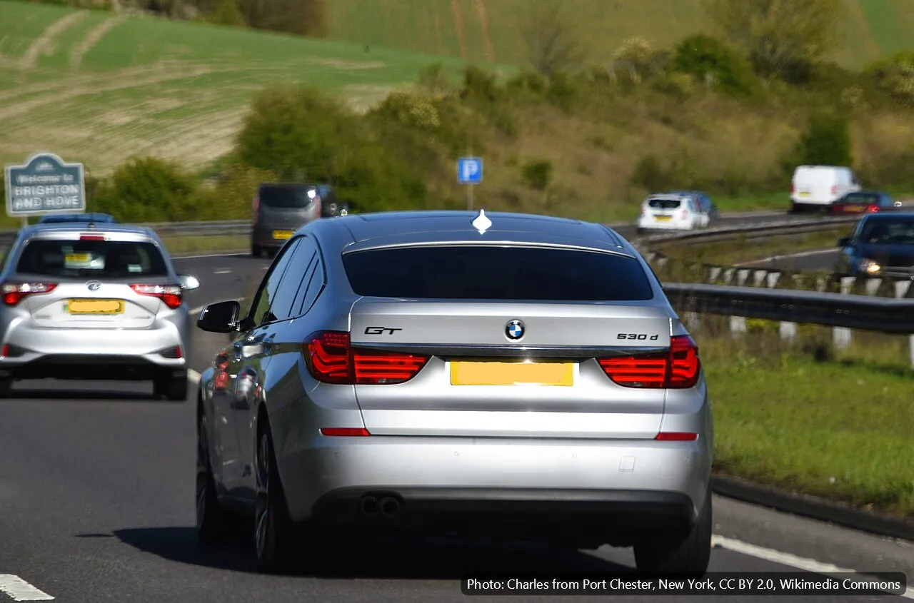 BMW 530D SE AUTO (example photo)