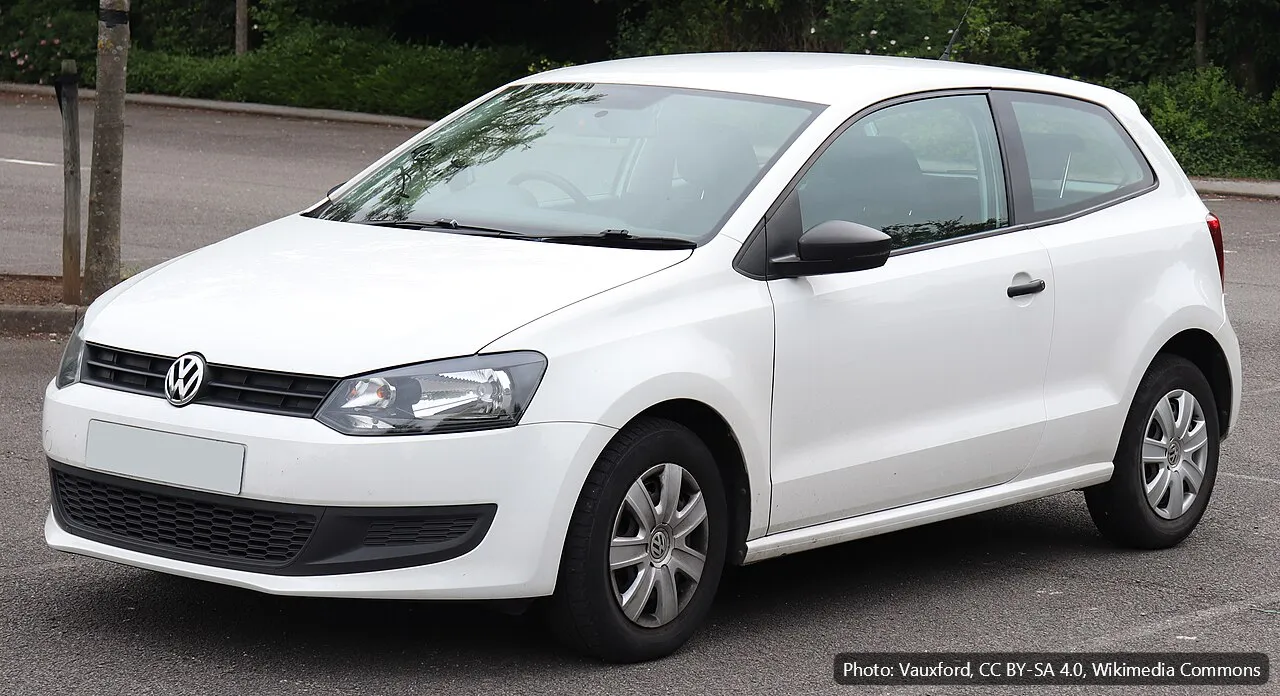 VOLKSWAGEN POLO S (example photo)