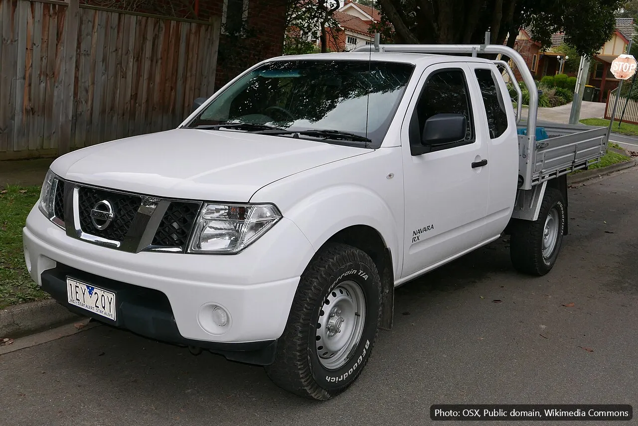 NISSAN NAVARA PLATINUM DCI (example photo)