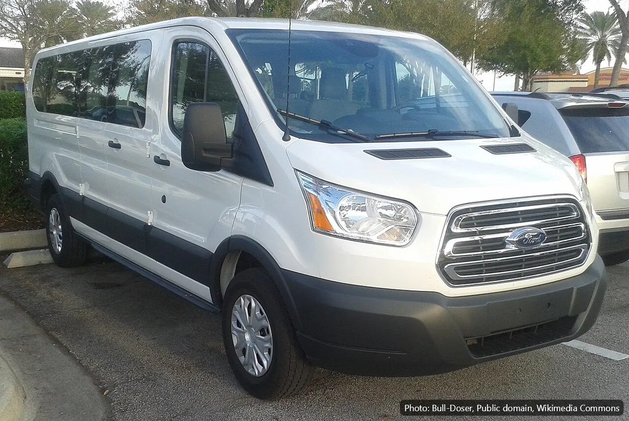 FORD TRANSIT (example photo)